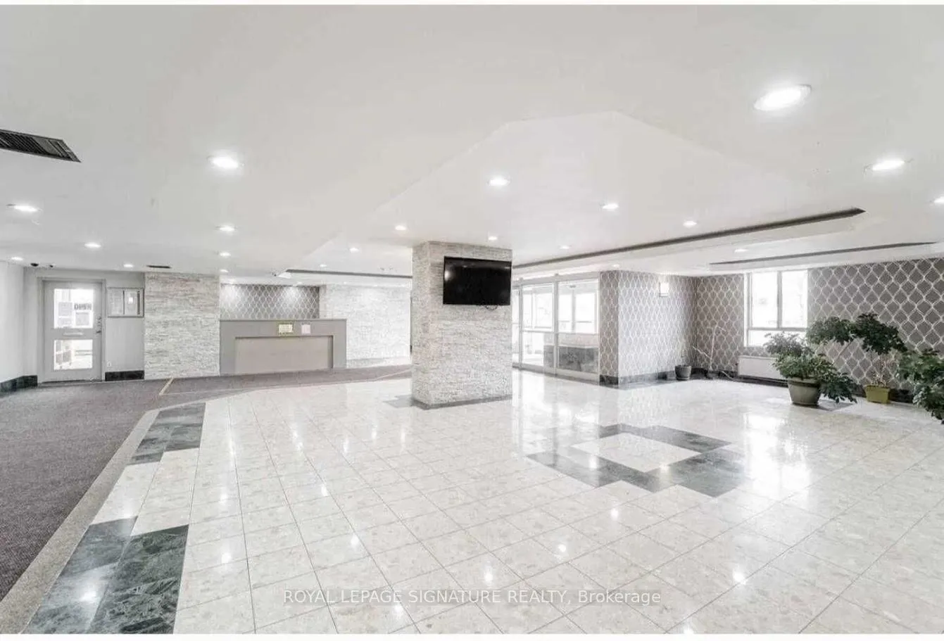Photo 29 of Unit 213, 41 Markbrook Lane, Etobicoke, Mount Olive-Silverstone-Jamestown — HOMEH