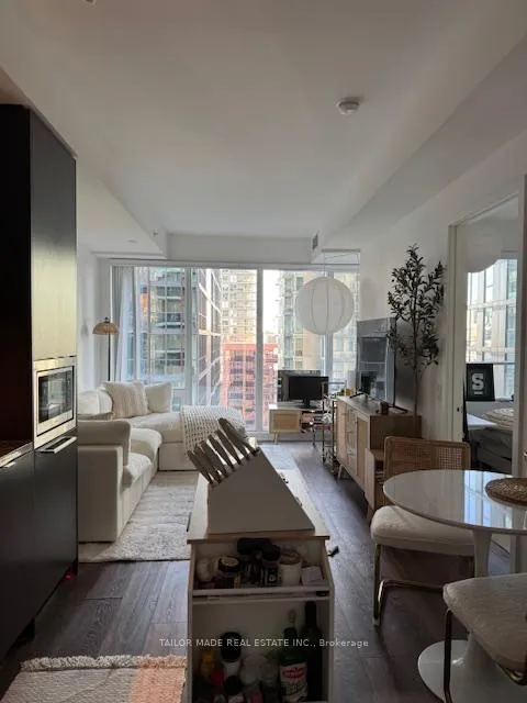 Photo 2 of Unit 1906, 115 Blue Jays Way, Toronto, Waterfront Communities — HOMEH