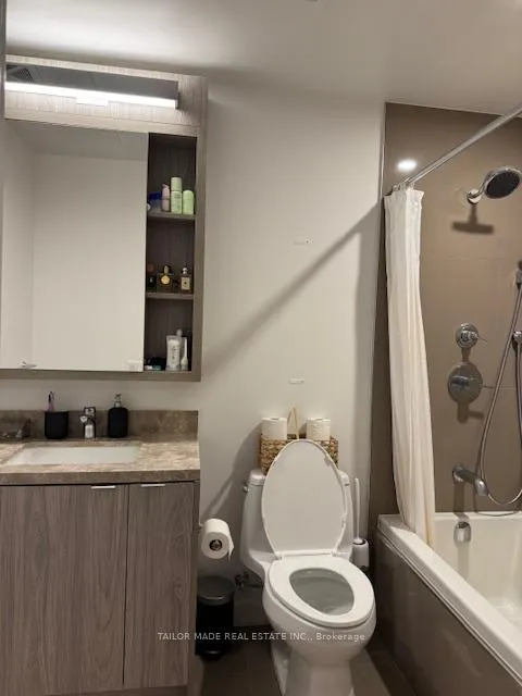 Photo 9 of Unit 1906, 115 Blue Jays Way, Toronto, Waterfront Communities — HOMEH