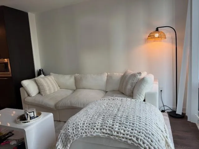 Photo 13 of Unit 1906, 115 Blue Jays Way, Toronto, Waterfront Communities — HOMEH