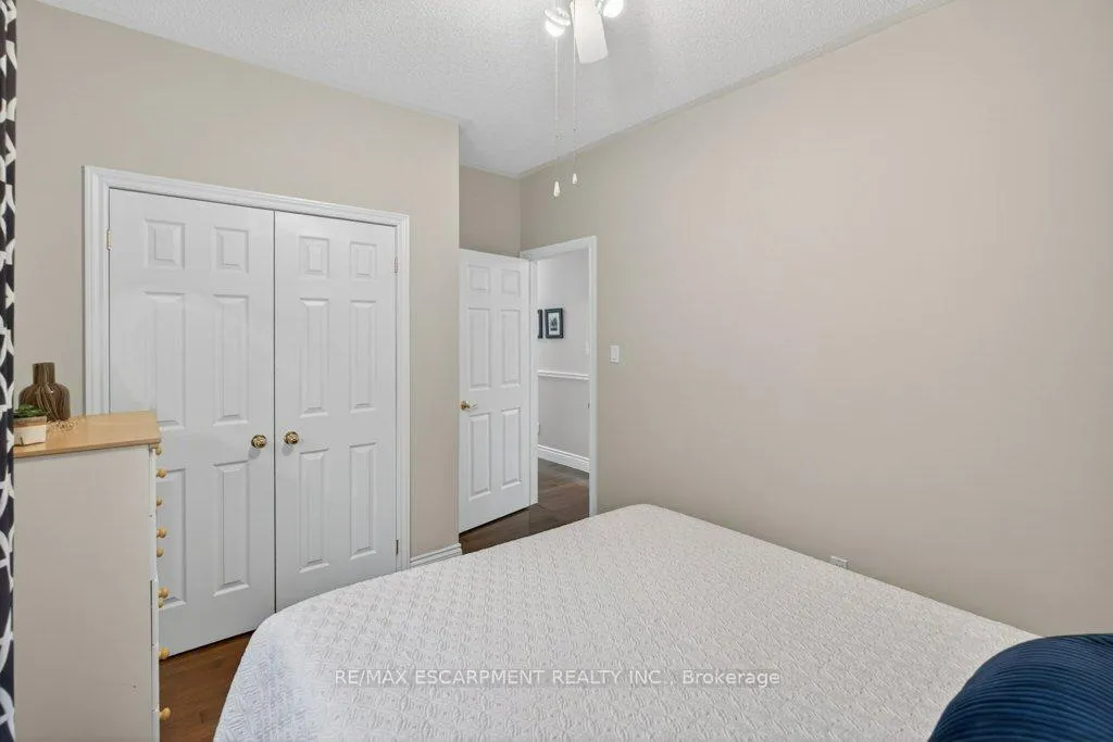 Photo 26 of 35 Pentland Road, Hamilton, Waterdown — HOMEH
