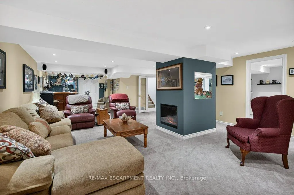 Photo 29 of 35 Pentland Road, Hamilton, Waterdown — HOMEH