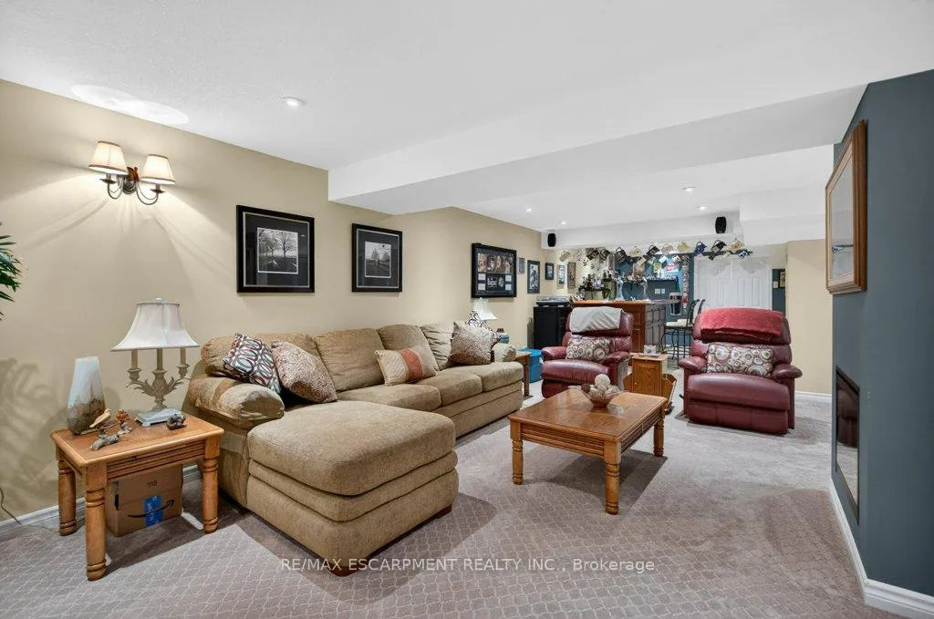 Photo 30 of 35 Pentland Road, Hamilton, Waterdown — HOMEH