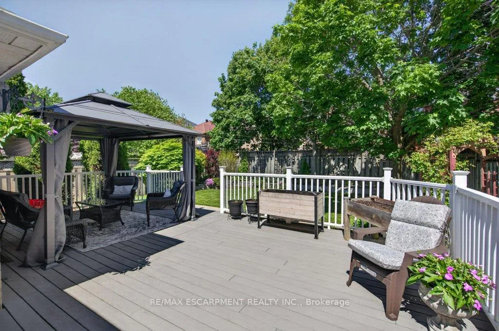 Photo 39 of 35 Pentland Road, Hamilton, Waterdown — HOMEH