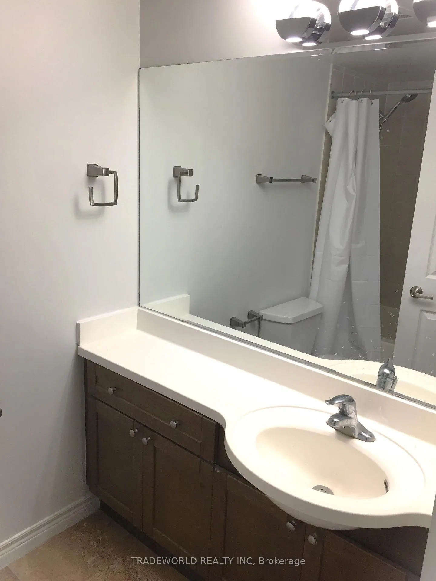 Photo 6 of Unit 1901, 763 Bay Street, Toronto, Bay Street Corridor — HOMEH