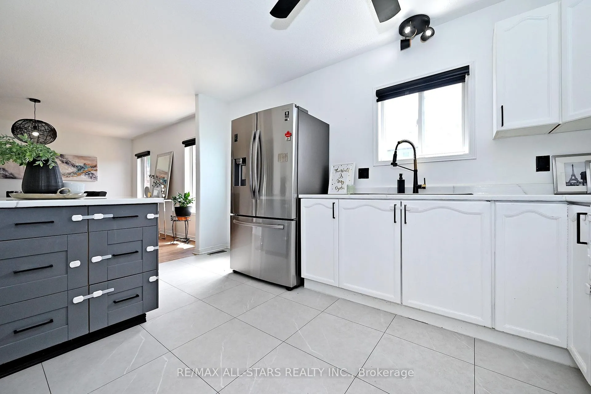 Photo 18 of 647 Trailview Drive, Peterborough, Ashburnham Ward 4 — HOMEH