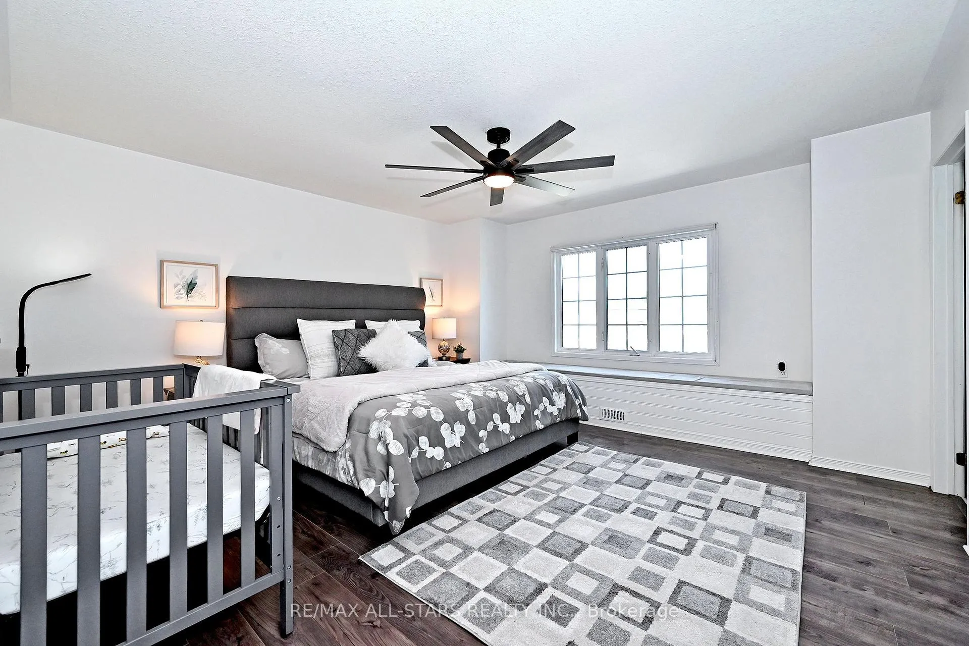 Photo 27 of 647 Trailview Drive, Peterborough, Ashburnham Ward 4 — HOMEH