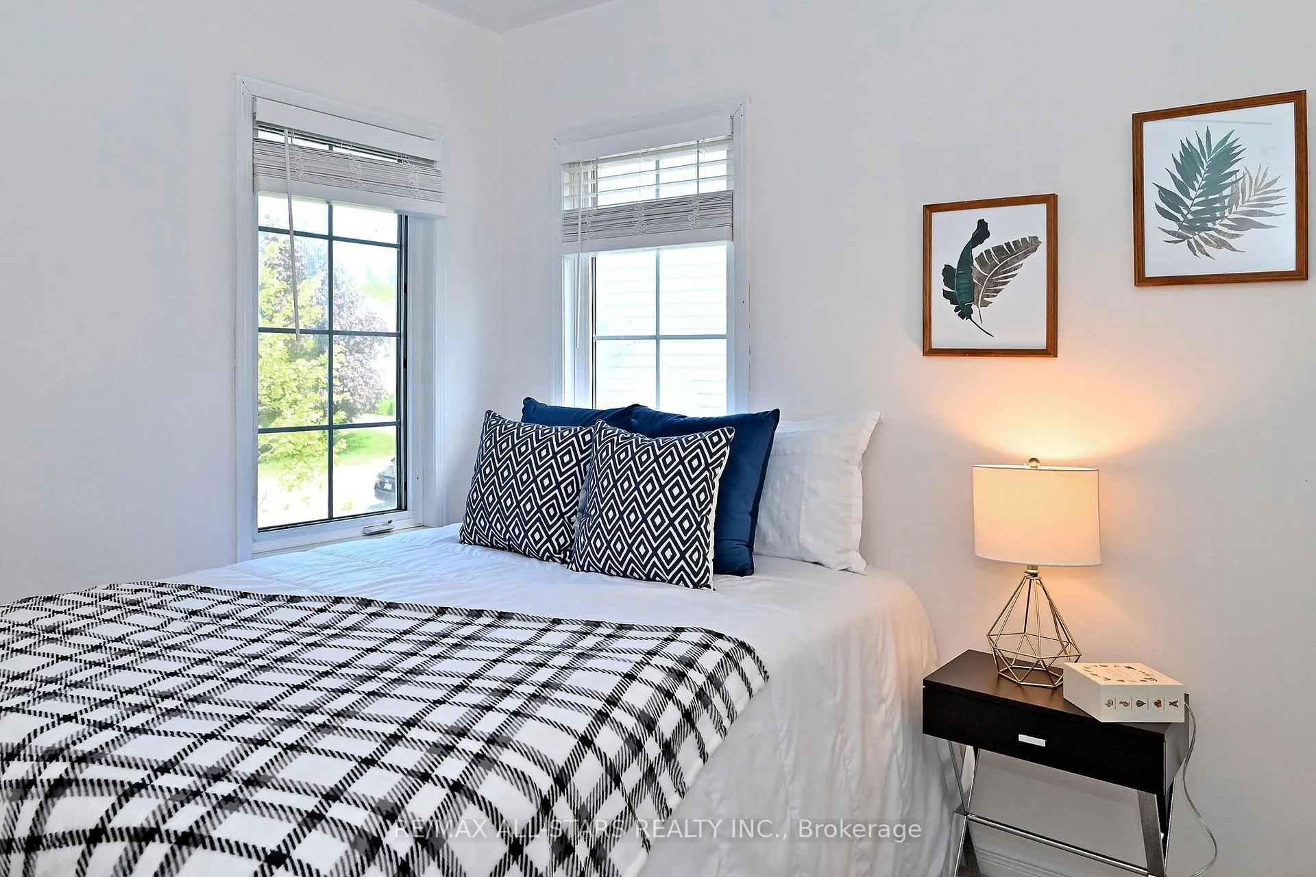 Photo 40 of 647 Trailview Drive, Peterborough, Ashburnham Ward 4 — HOMEH