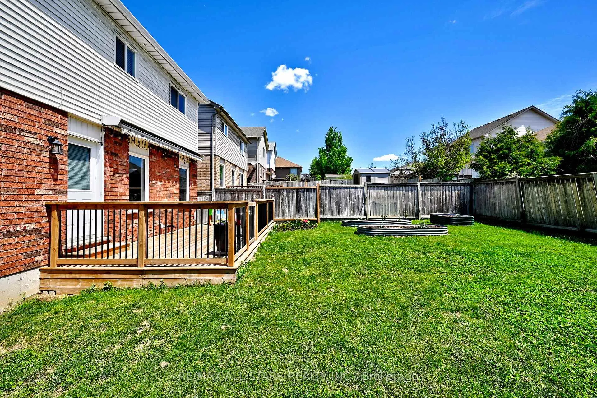 Photo 48 of 647 Trailview Drive, Peterborough, Ashburnham Ward 4 — HOMEH