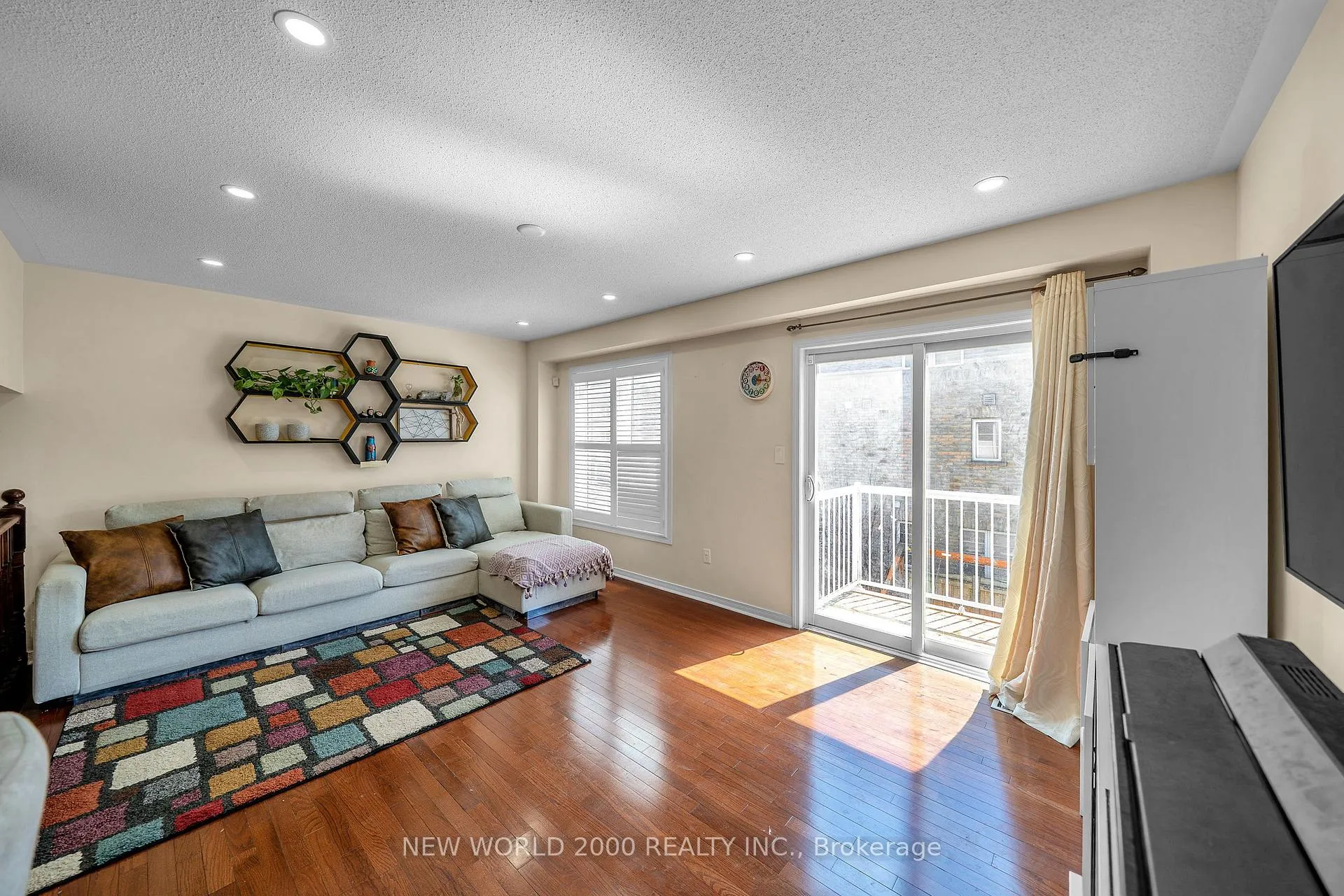 Photo 9 of 27 Stonewood Street, Ajax, South West — HOMEH