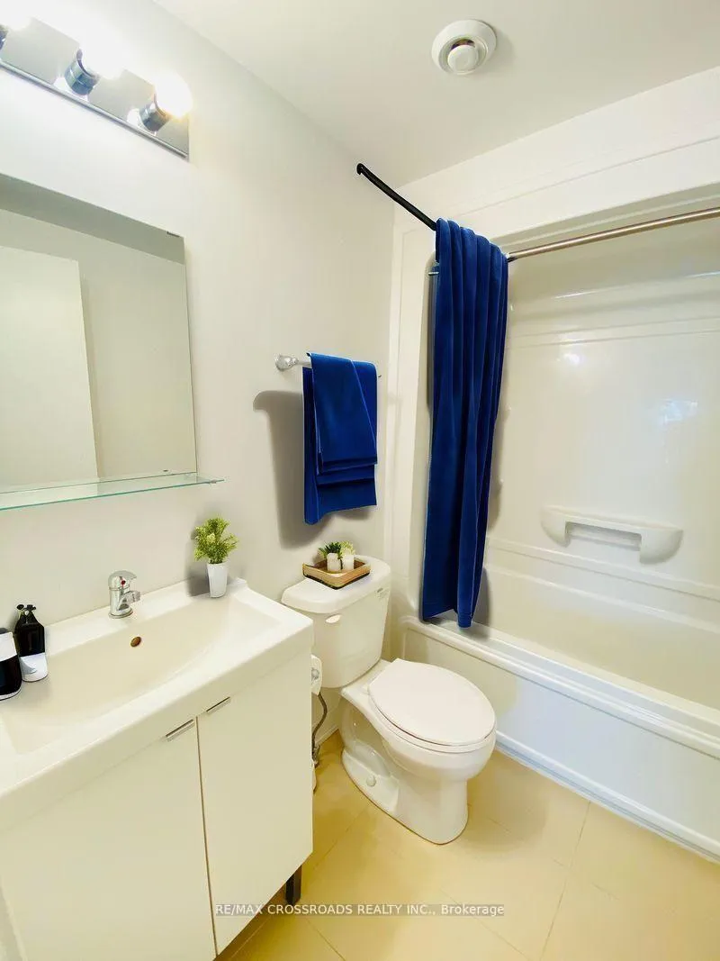 Photo 8 of Unit 5, 1720 Simcoe Street N, Oshawa, Samac — HOMEH