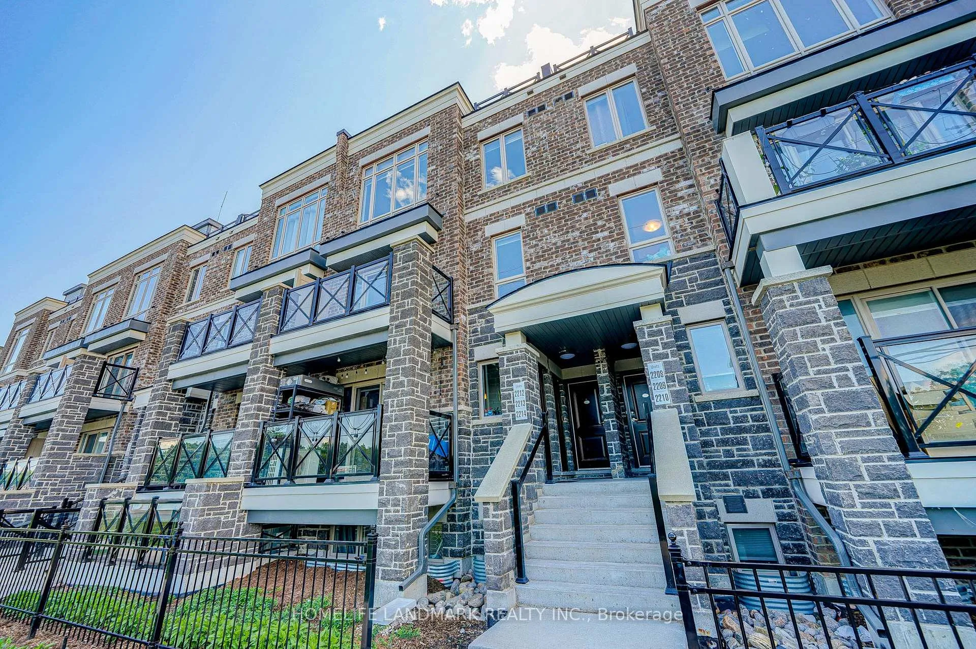 Photo 3 of Unit 2213, 10 Westmeath Lane N, Markham, Cornell — HOMEH