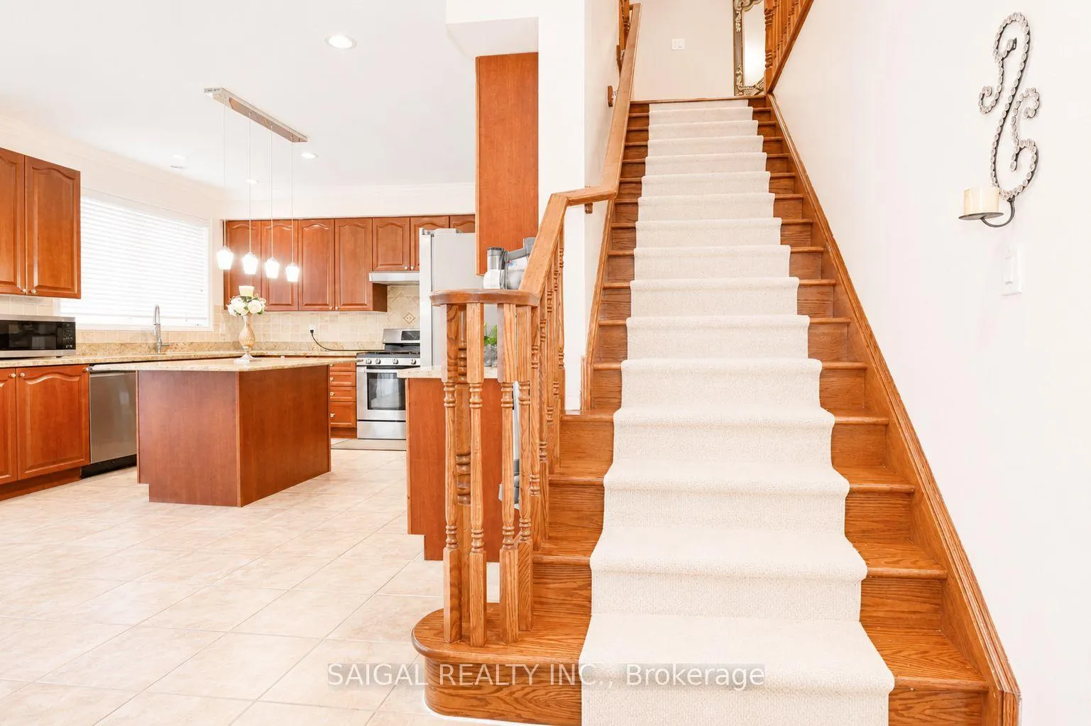 Photo 13 of 558 Hood Terrace, Milton, Coates — HOMEH