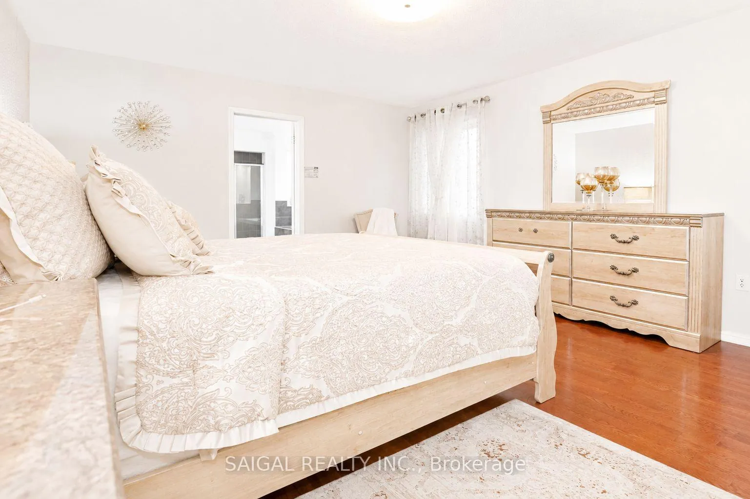 Photo 16 of 558 Hood Terrace, Milton, Coates — HOMEH