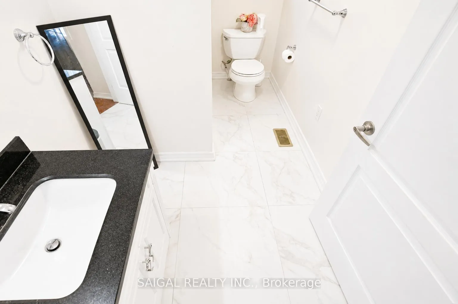 Photo 24 of 558 Hood Terrace, Milton, Coates — HOMEH