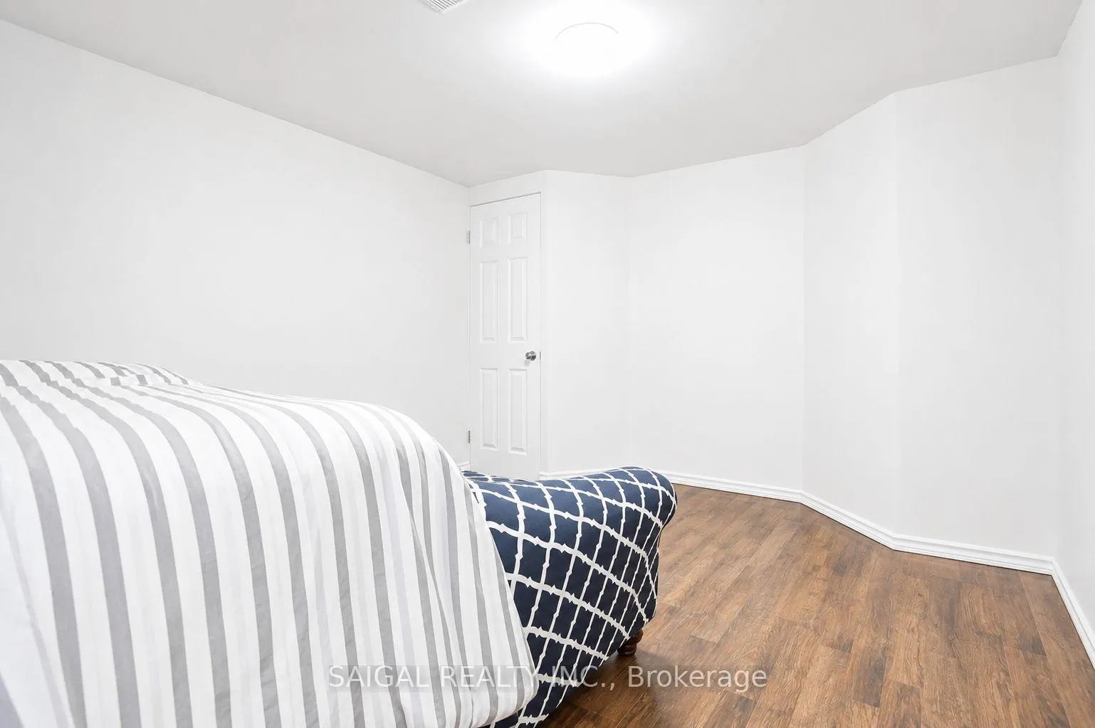 Photo 28 of 558 Hood Terrace, Milton, Coates — HOMEH