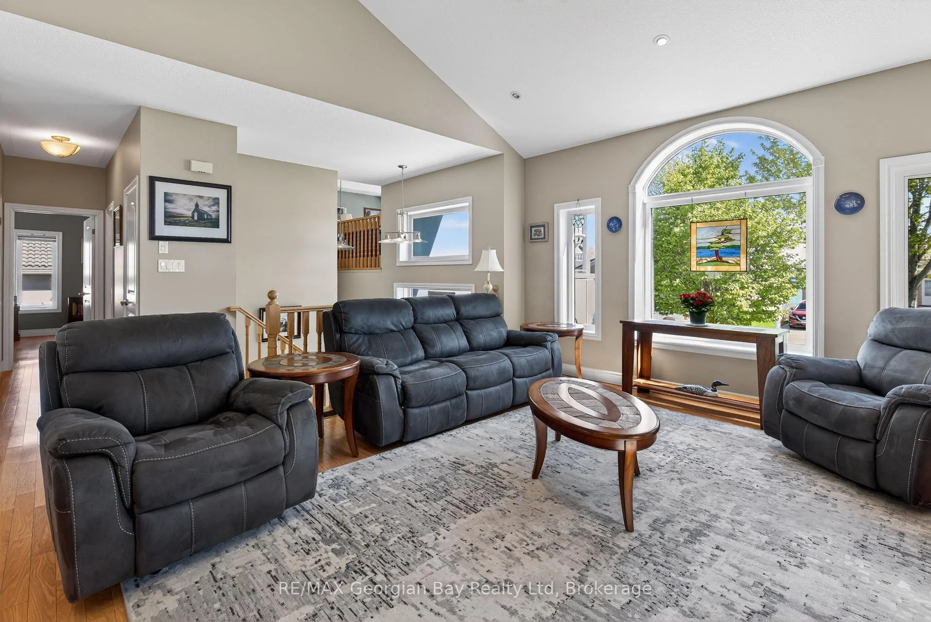 Photo 12 of 656 Aberdeen Boulevard, Midland — HOMEH