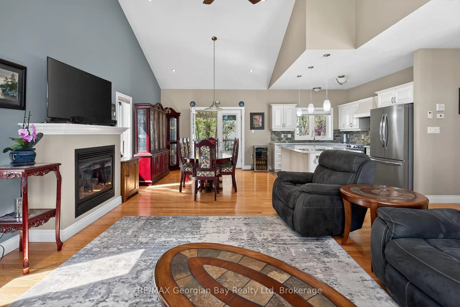 Photo 14 of 656 Aberdeen Boulevard, Midland — HOMEH