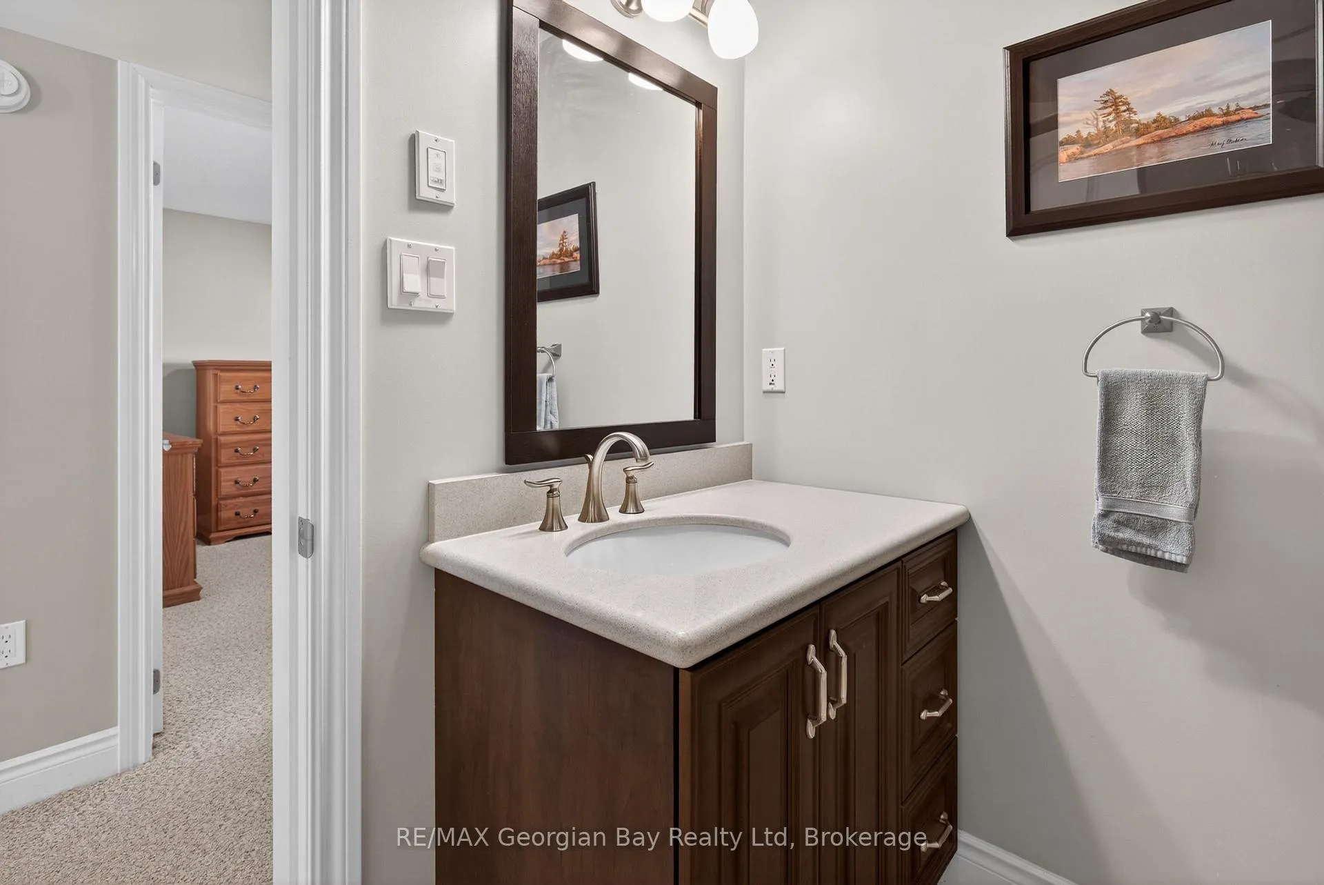 Photo 25 of 656 Aberdeen Boulevard, Midland — HOMEH