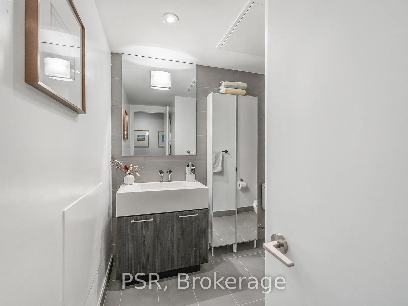 Photo 29 of Unit 203, 560 King Street W, Toronto, Waterfront Communities — HOMEH