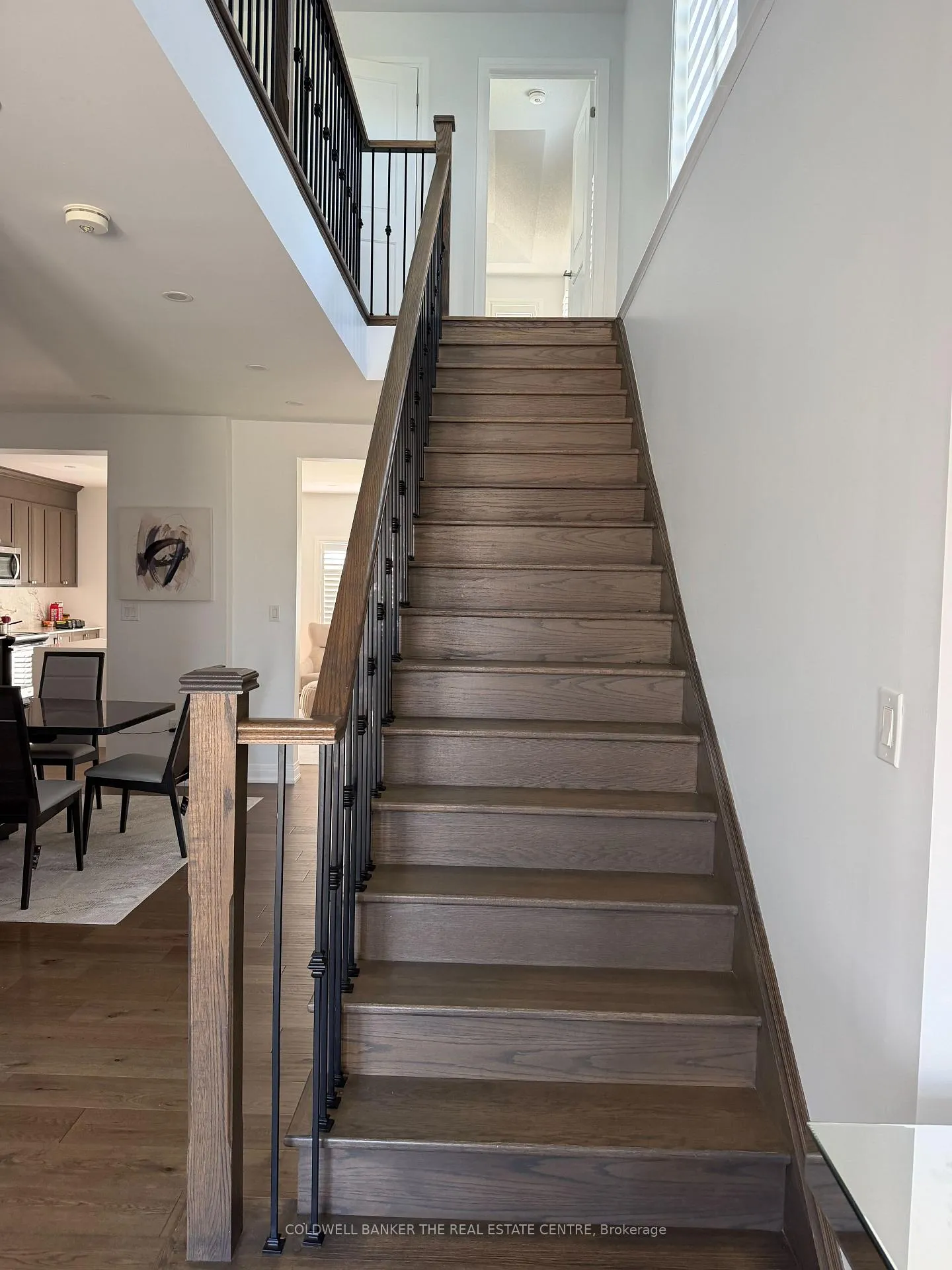 Photo 4 of Unit UPPER, 25 Disney Court, Whitby, Williamsburg — HOMEH