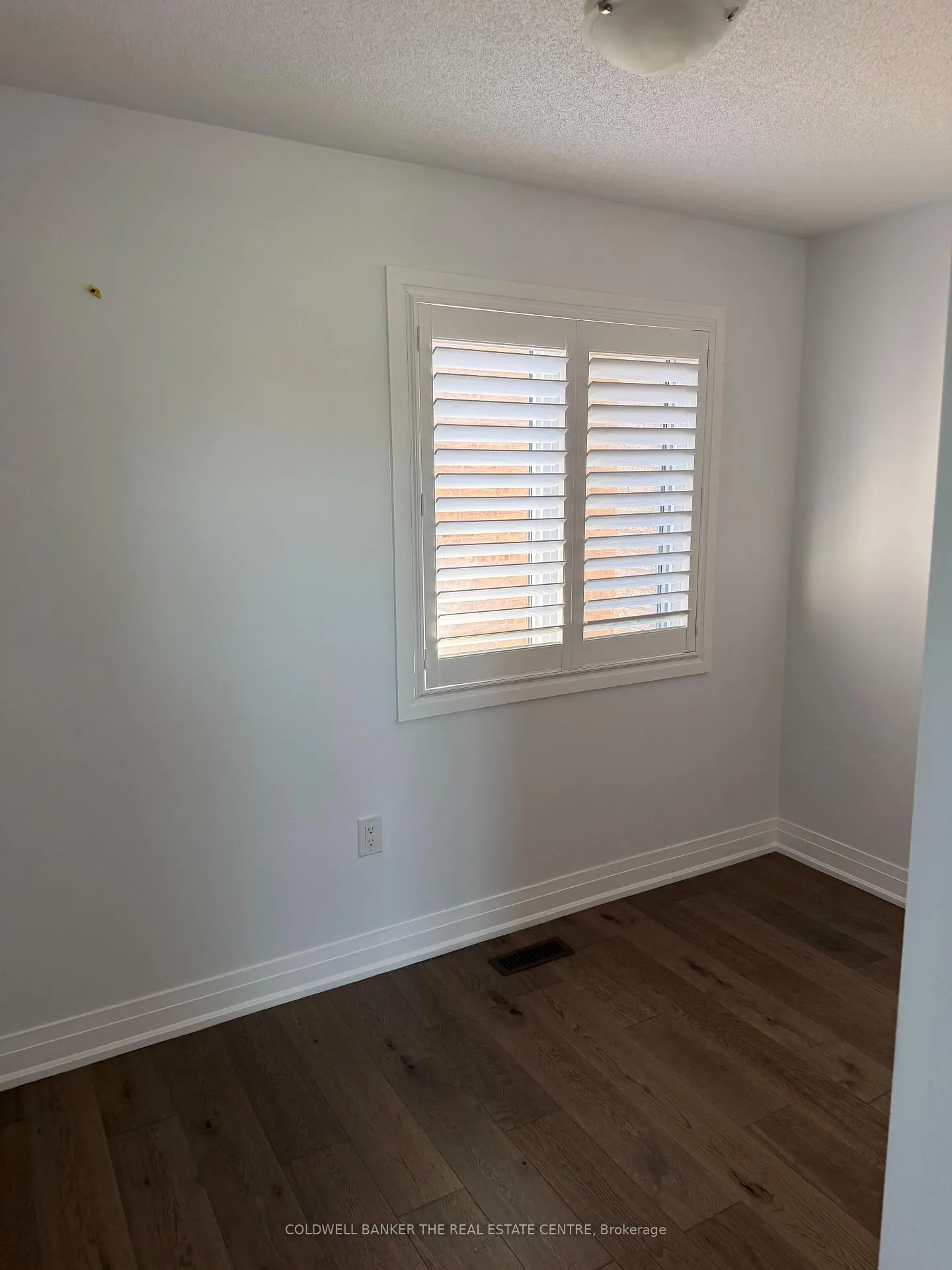 Photo 10 of Unit UPPER, 25 Disney Court, Whitby, Williamsburg — HOMEH