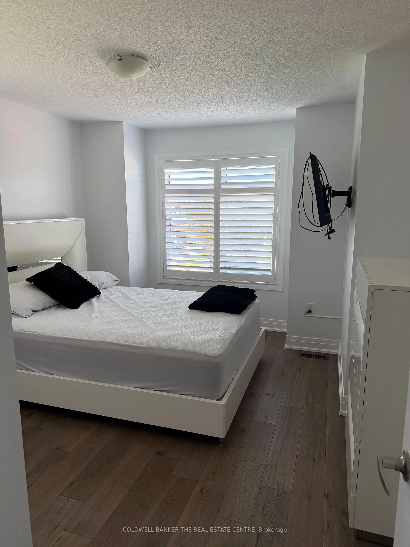 Photo 13 of Unit UPPER, 25 Disney Court, Whitby, Williamsburg — HOMEH