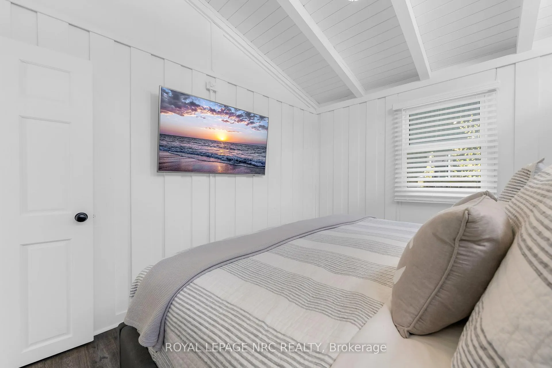 Photo 37 of 12083 Augustine Road, Wainfleet, Lakeshore — HOMEH