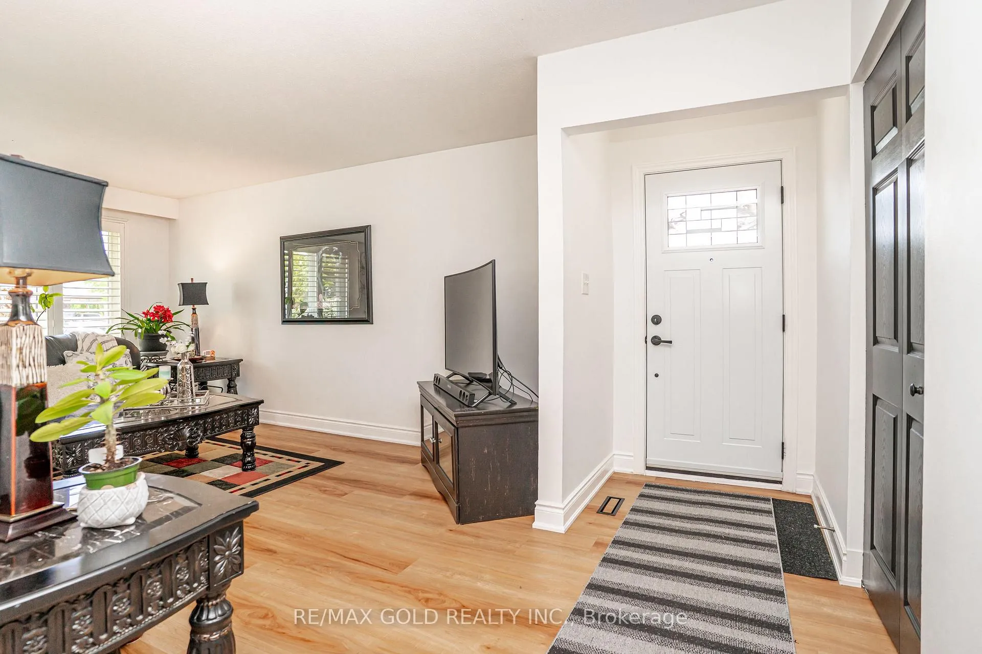 Photo 6 of 29 Duke Road, Brampton, Southgate — HOMEH