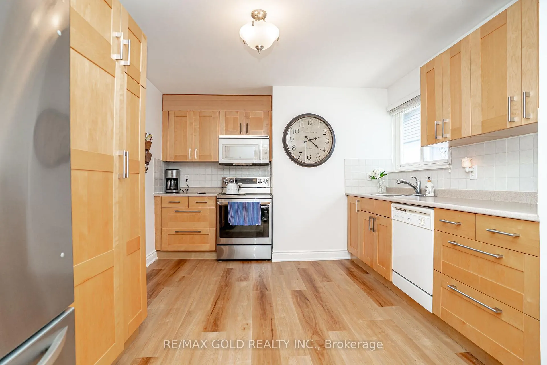Photo 12 of 29 Duke Road, Brampton, Southgate — HOMEH