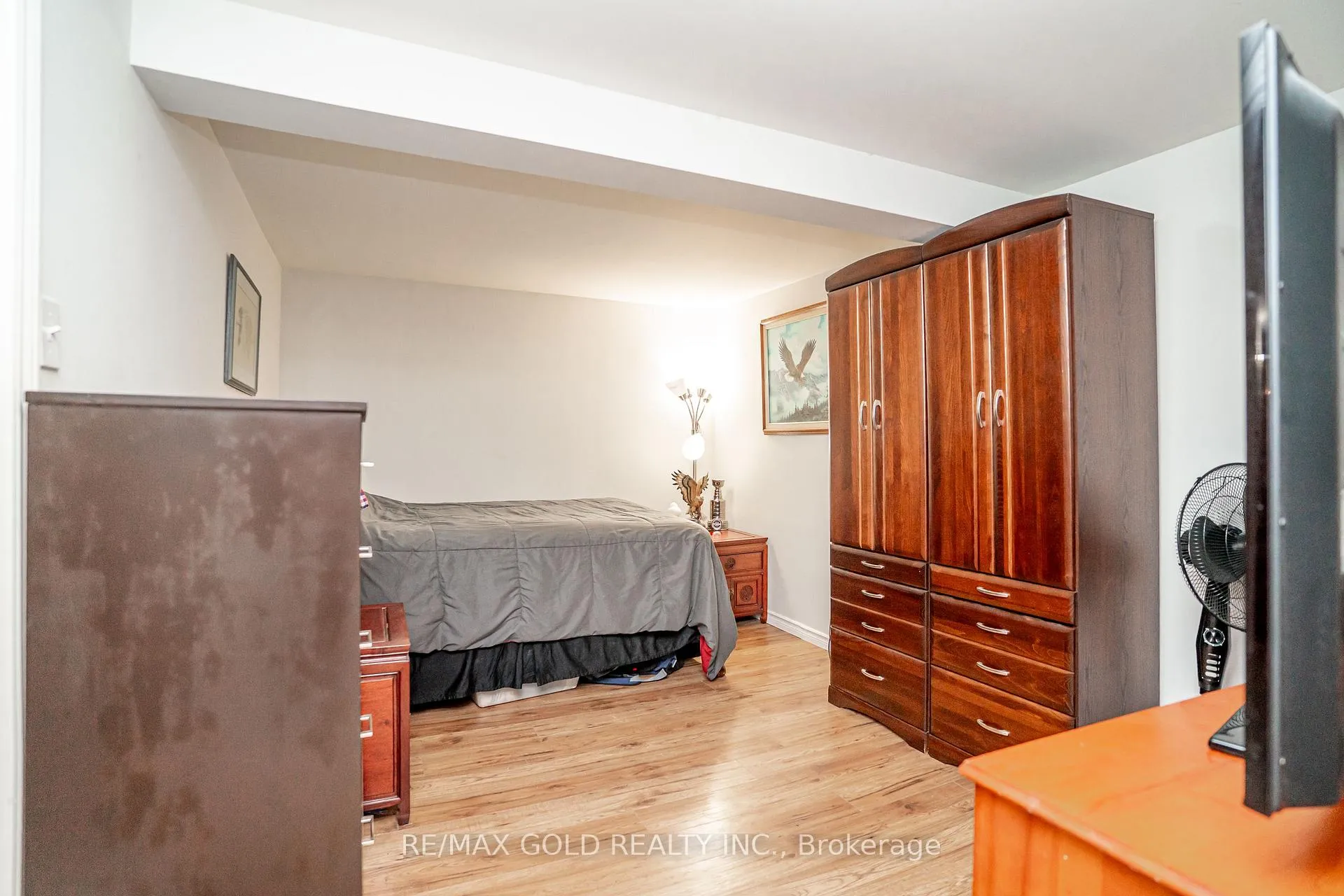 Photo 32 of 29 Duke Road, Brampton, Southgate — HOMEH