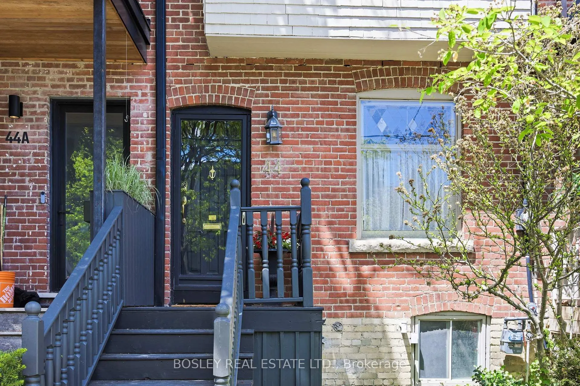 Photo 2 of 44 Birch Avenue, Toronto, Yonge-St. Clair — HOMEH