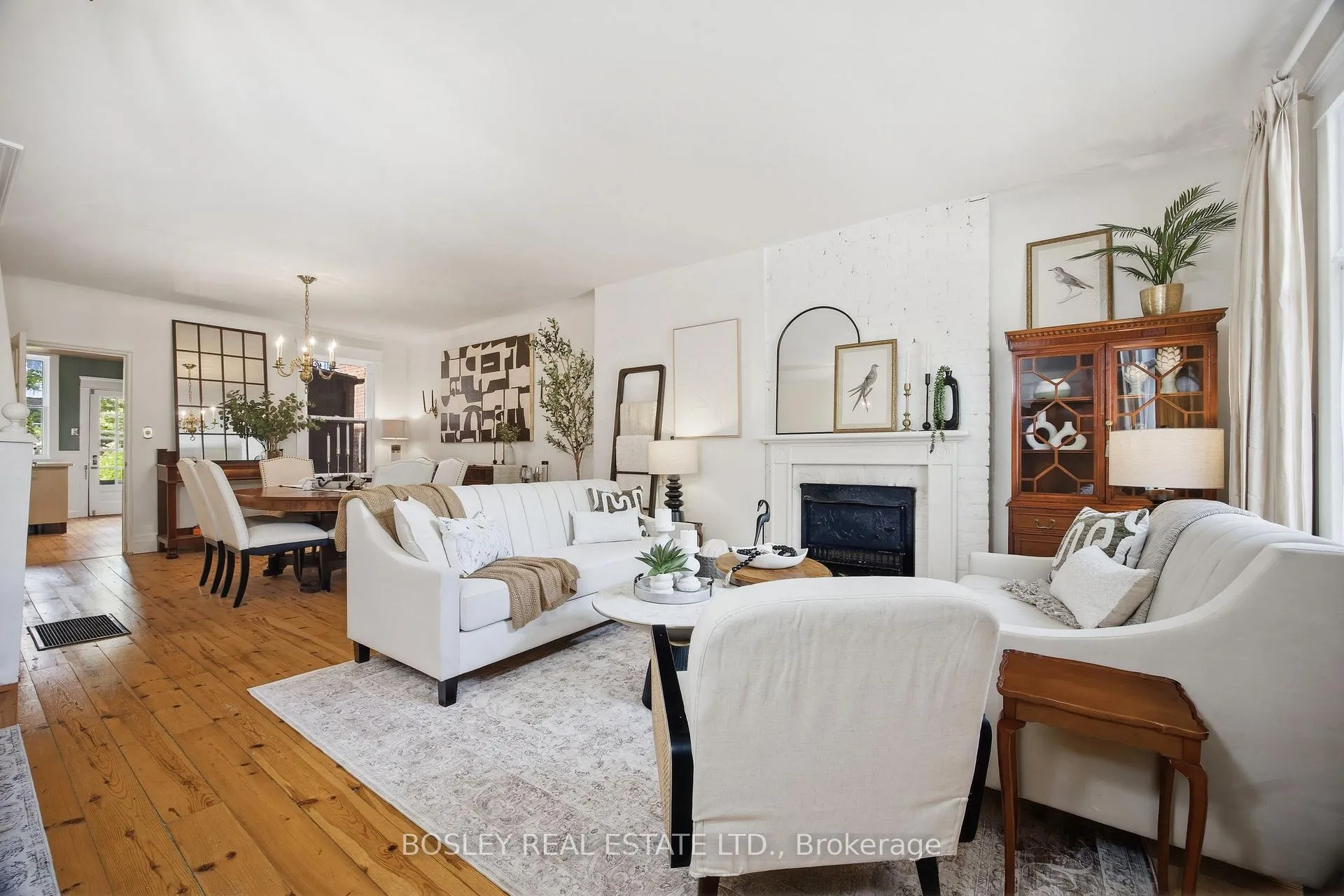 Photo 8 of 44 Birch Avenue, Toronto, Yonge-St. Clair — HOMEH