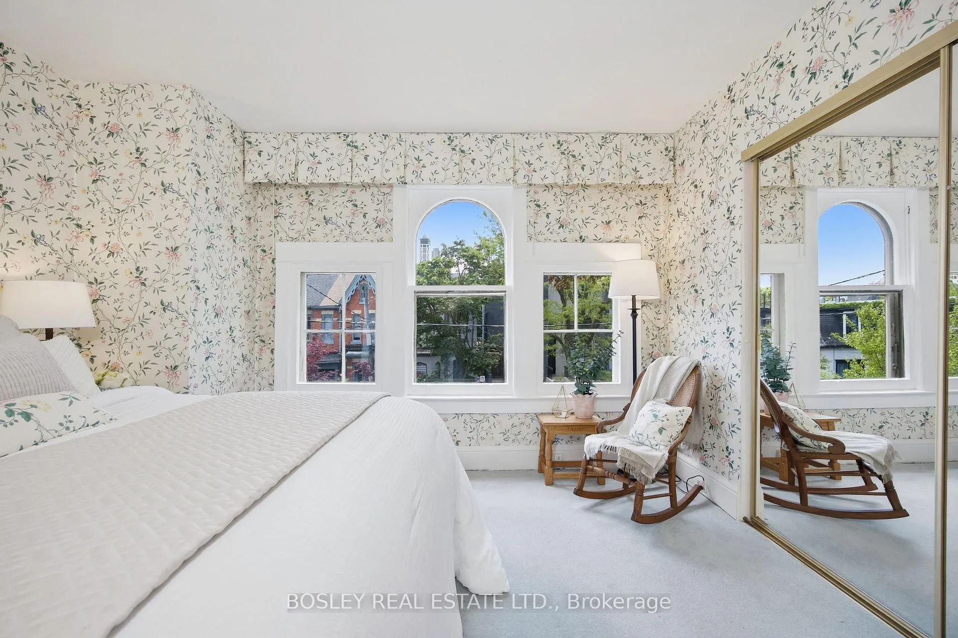 Photo 21 of 44 Birch Avenue, Toronto, Yonge-St. Clair — HOMEH