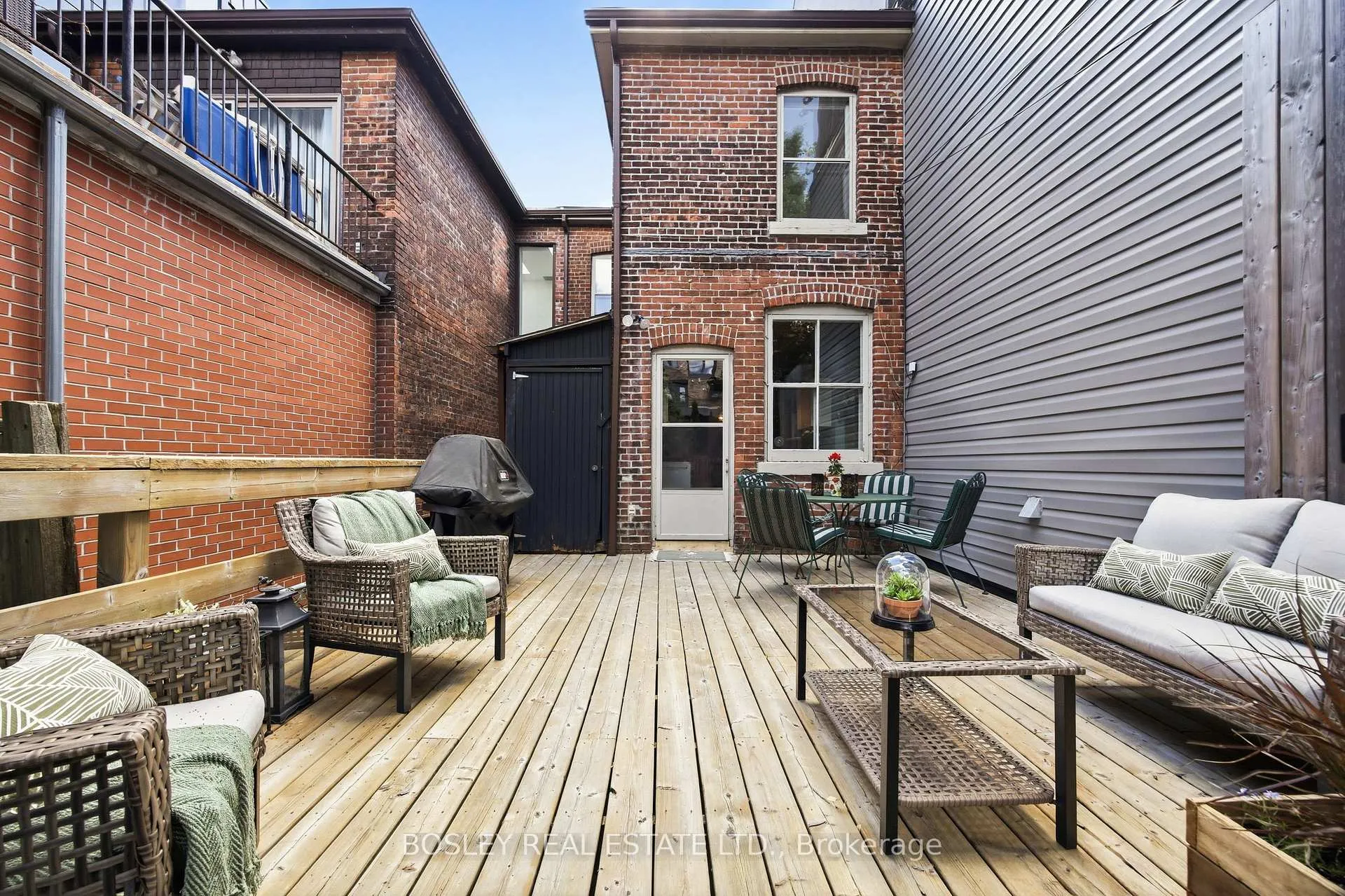 Photo 36 of 44 Birch Avenue, Toronto, Yonge-St. Clair — HOMEH