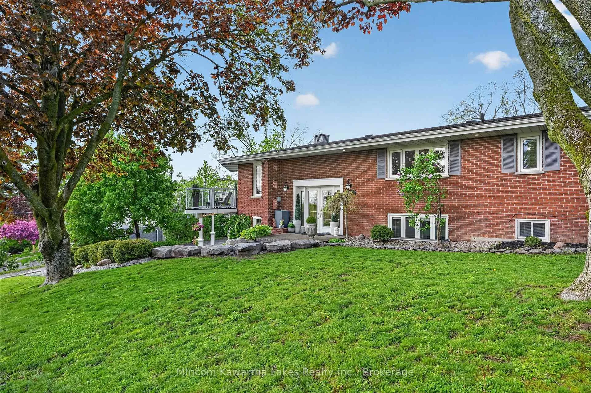 Photo 3 of 105 Ridgewood Road, Peterborough, Monaghan Ward 2 — HOMEH