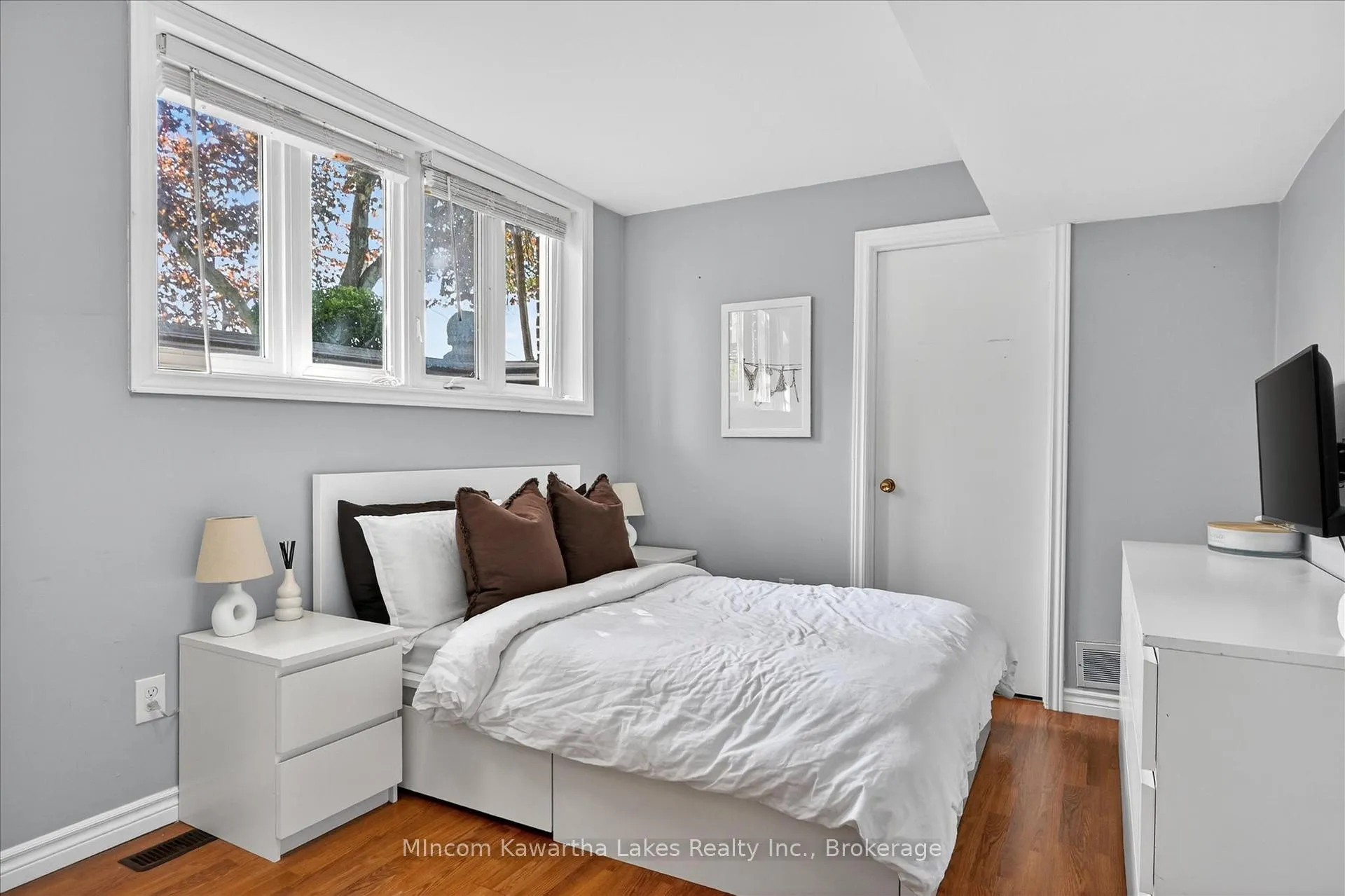 Photo 25 of 105 Ridgewood Road, Peterborough, Monaghan Ward 2 — HOMEH