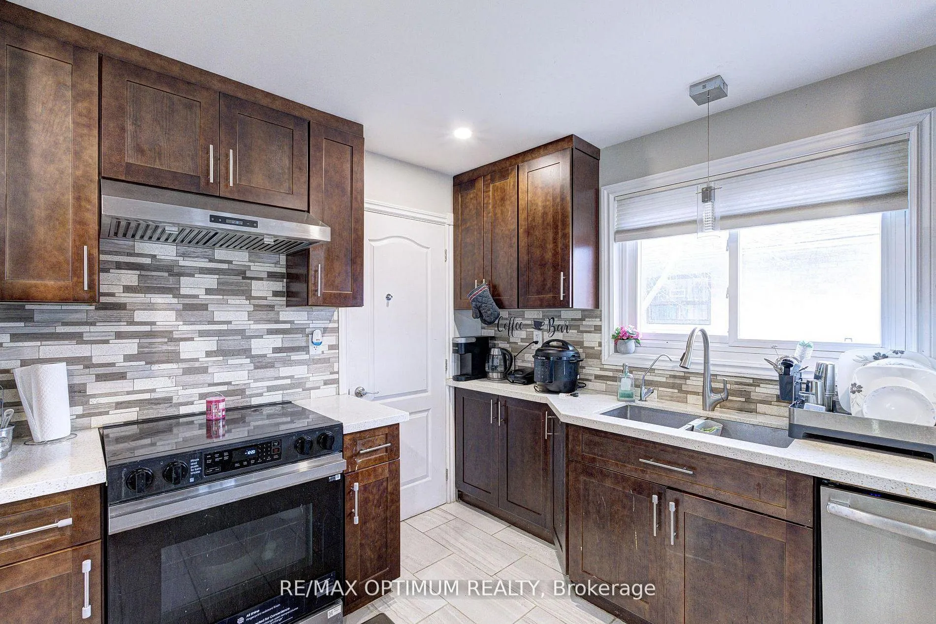 Photo 13 of 198 Mammoth Hall Trail, Scarborough, Malvern — HOMEH