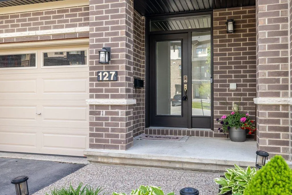 Photo 3 of 127 Wild Calla Way, Ottawa, Mer Bleue/Bradley Estates/Anderson Park — HOMEH