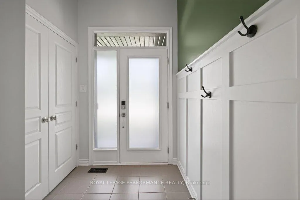 Photo 4 of 127 Wild Calla Way, Ottawa, Mer Bleue/Bradley Estates/Anderson Park — HOMEH
