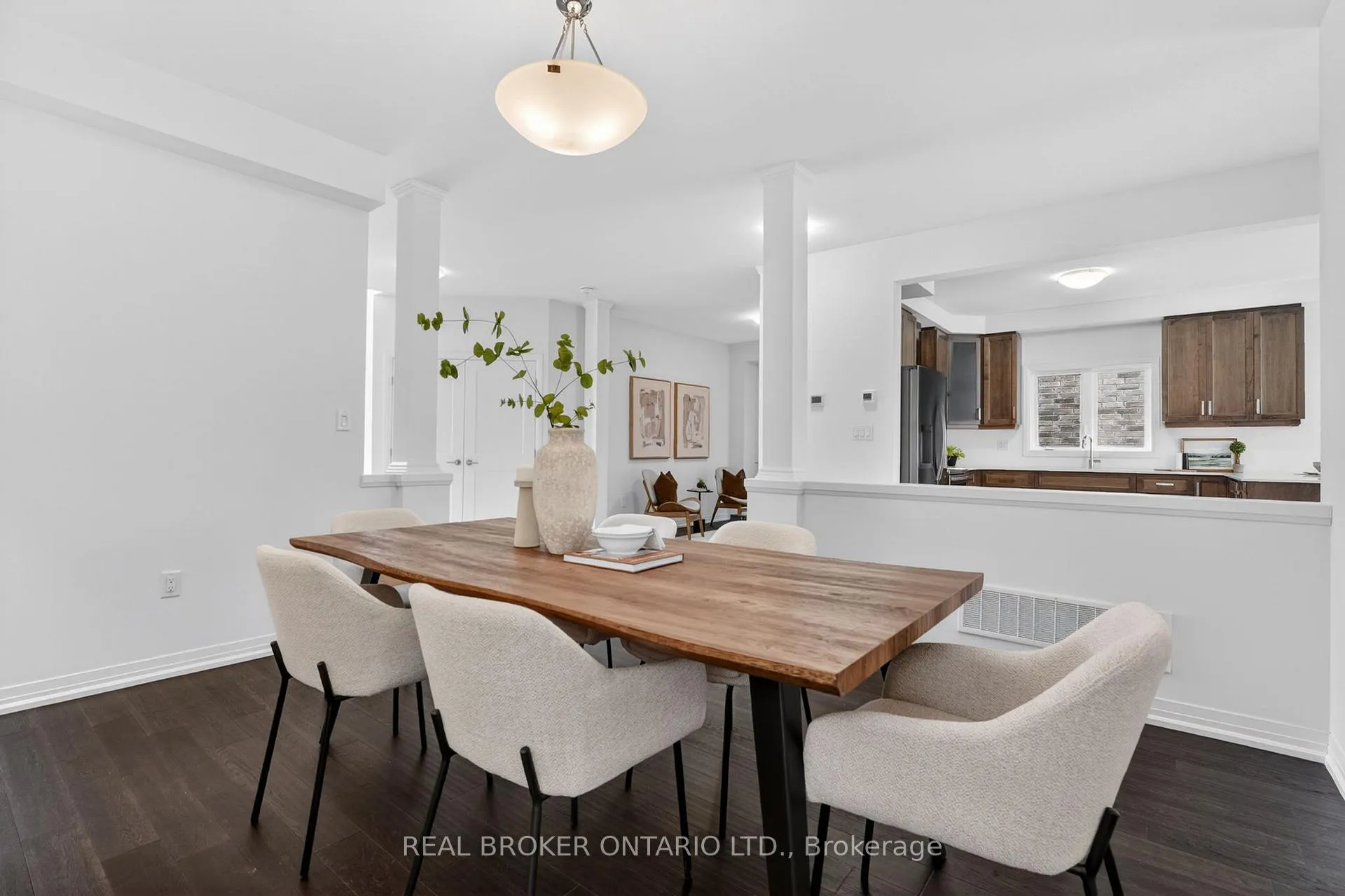 Photo 5 of 4048 Stadelbauer Drive, Lincoln, Beamsville — HOMEH