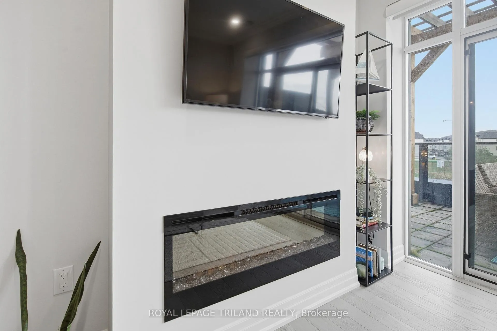 Photo 35 of Unit 215, 480 Callaway Road, London, North R — HOMEH