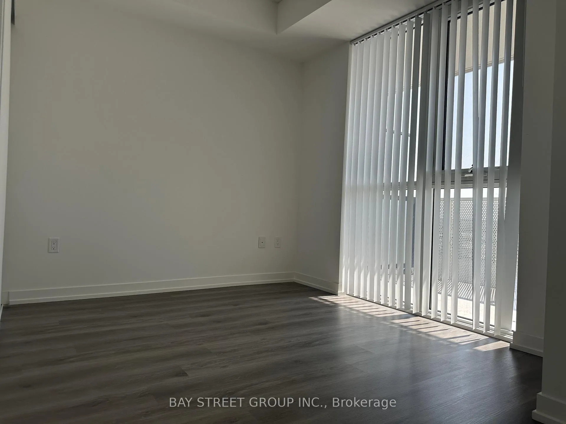 Photo 7 of Unit 303, 28 Interchange Way, Vaughan, Vaughan Corporate Centre — HOMEH