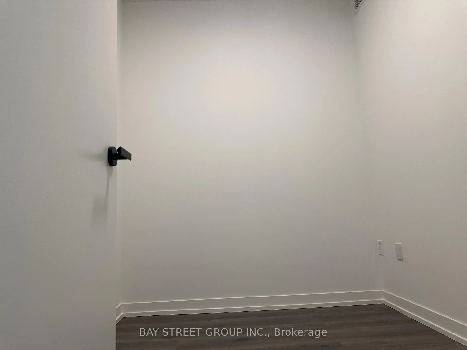 Photo 13 of Unit 303, 28 Interchange Way, Vaughan, Vaughan Corporate Centre — HOMEH