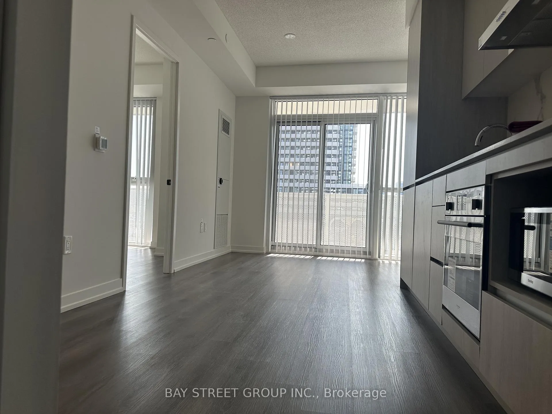 Photo 15 of Unit 303, 28 Interchange Way, Vaughan, Vaughan Corporate Centre — HOMEH