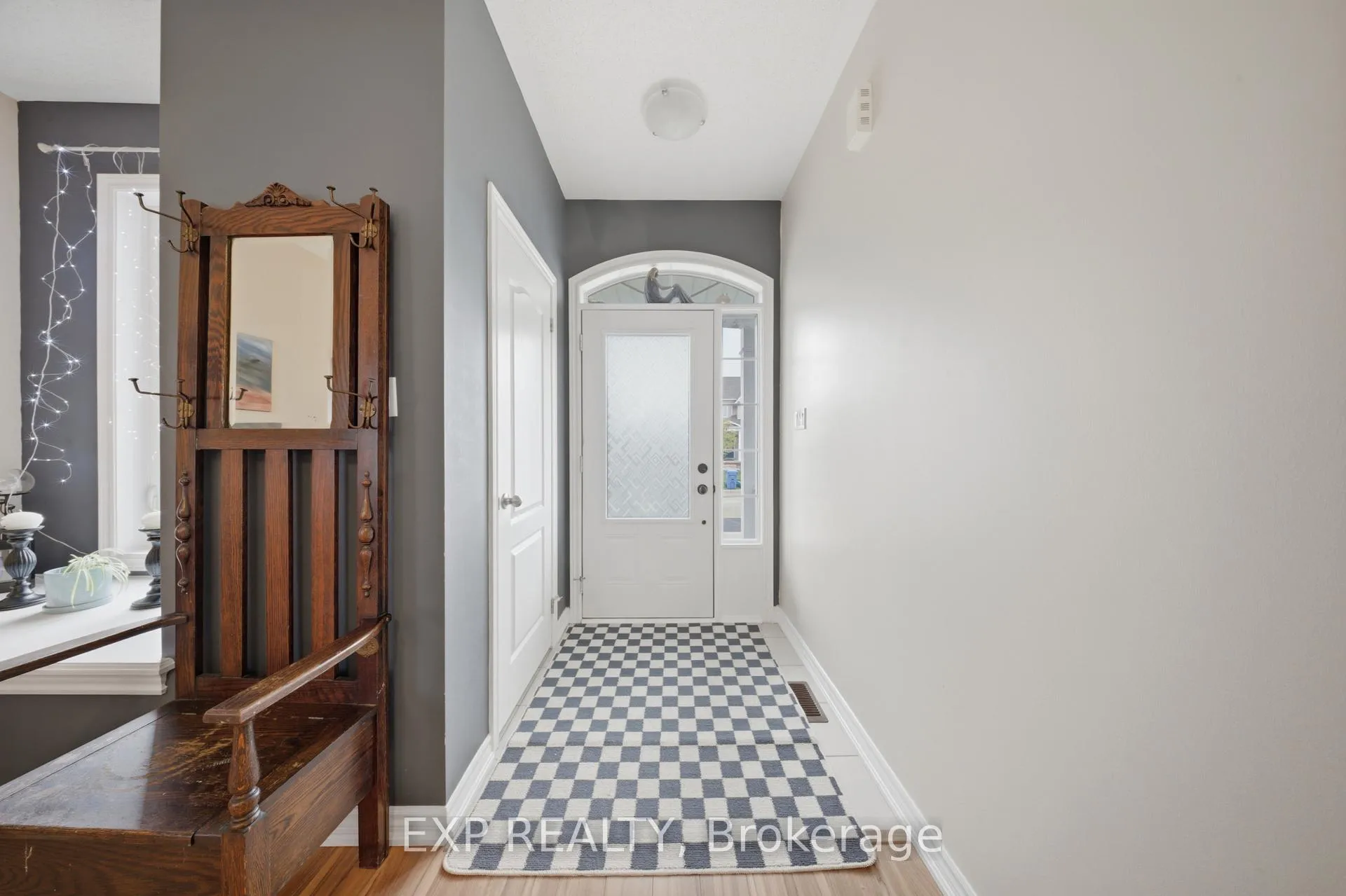 Photo 5 of 832 O'Reilly Crescent, Shelburne — HOMEH