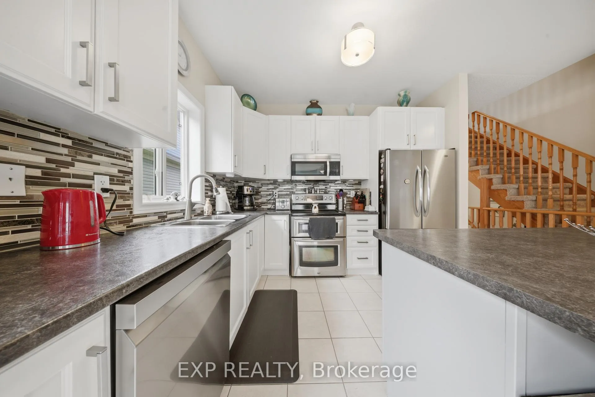 Photo 14 of 832 O'Reilly Crescent, Shelburne — HOMEH