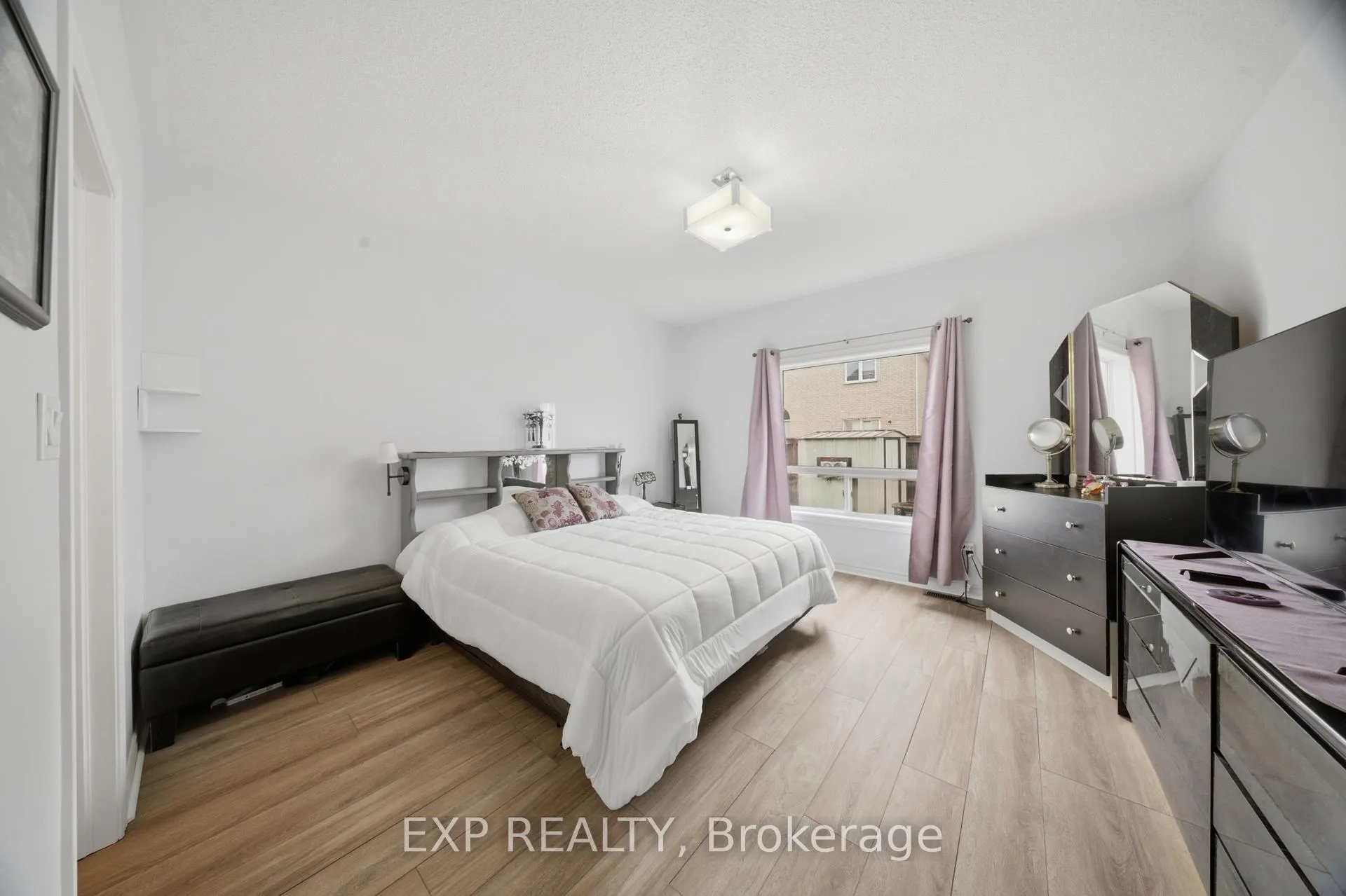 Photo 23 of 832 O'Reilly Crescent, Shelburne — HOMEH