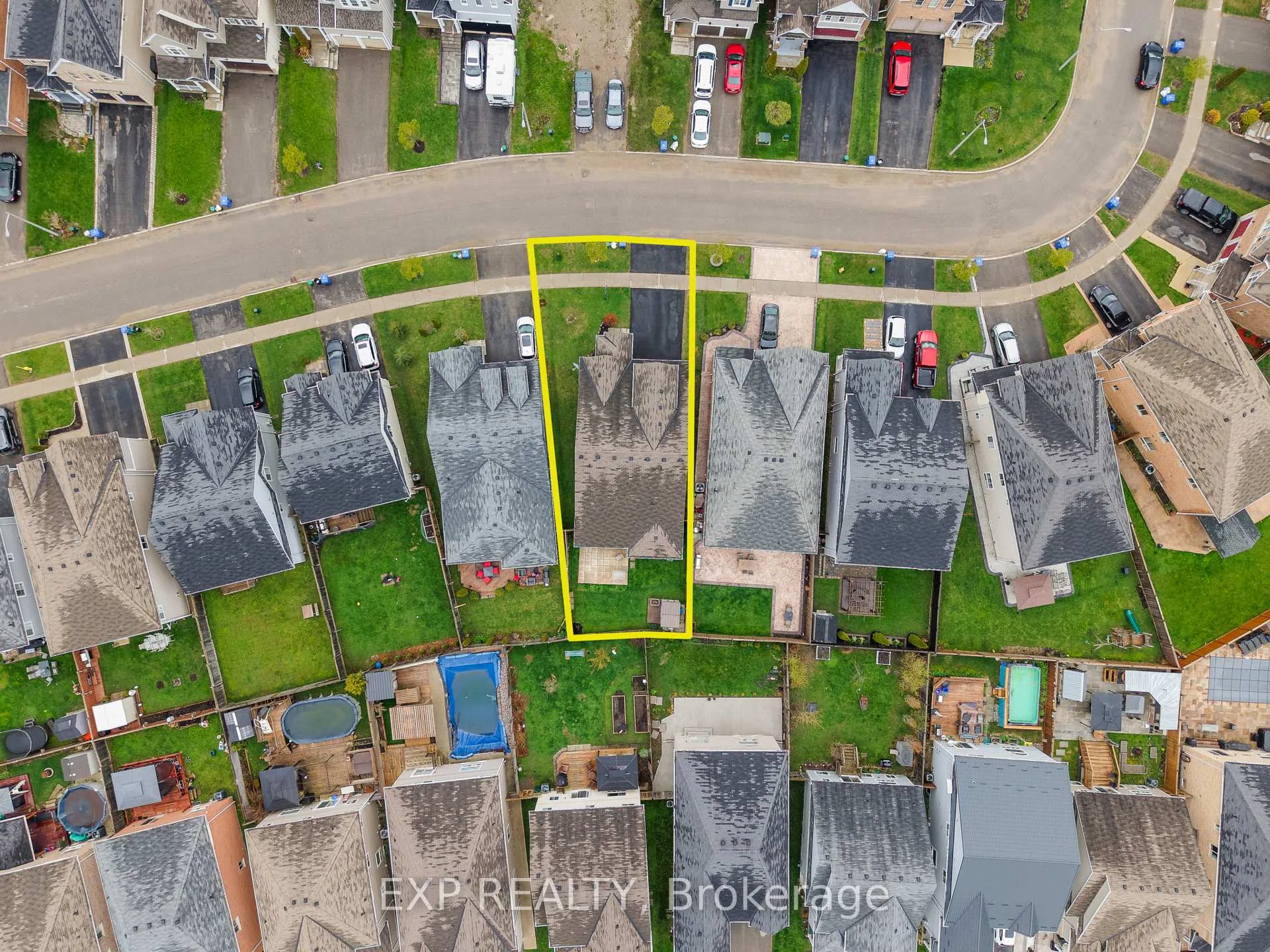 Photo 45 of 832 O'Reilly Crescent, Shelburne — HOMEH
