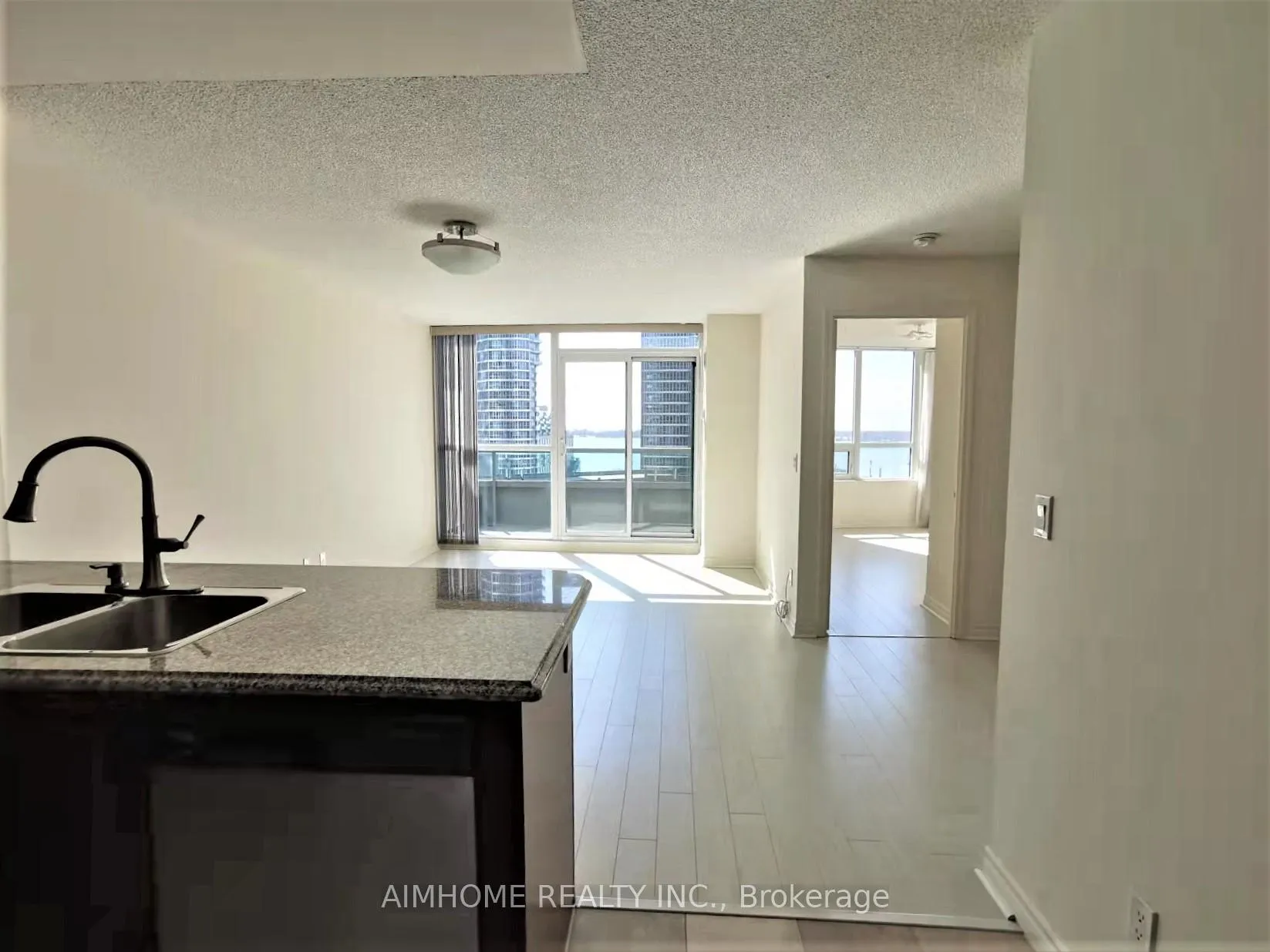 Photo 8 of Unit 1525, 25 Lower Simcoe Street, Toronto, Waterfront Communities — HOMEH